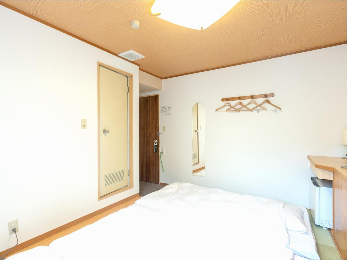 Business Hotel Yanagi Kitakyushu Kokura Buitenkant foto